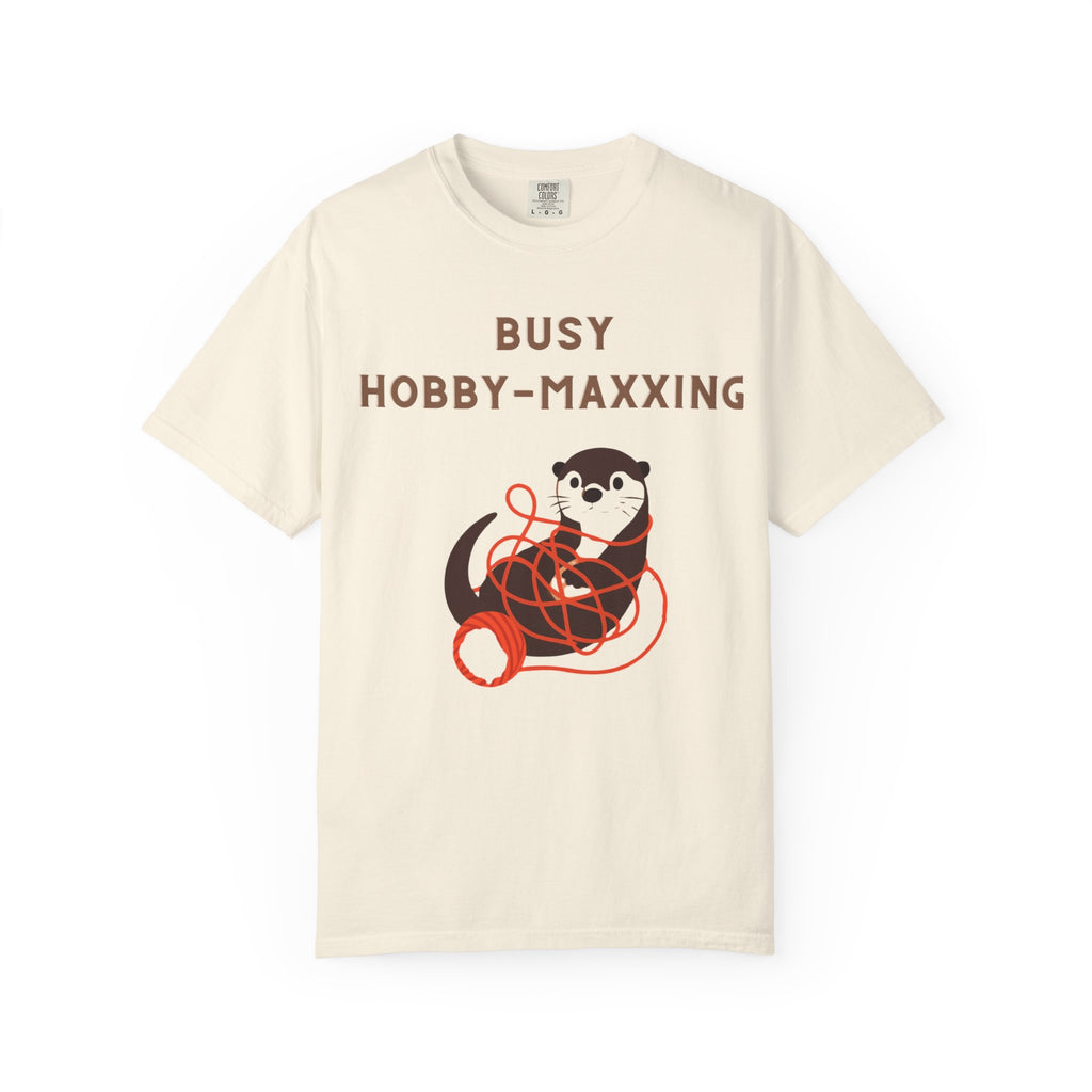 Busy Hobby-Maxxing Otter T-Shirt | Otter with Yarn Tee