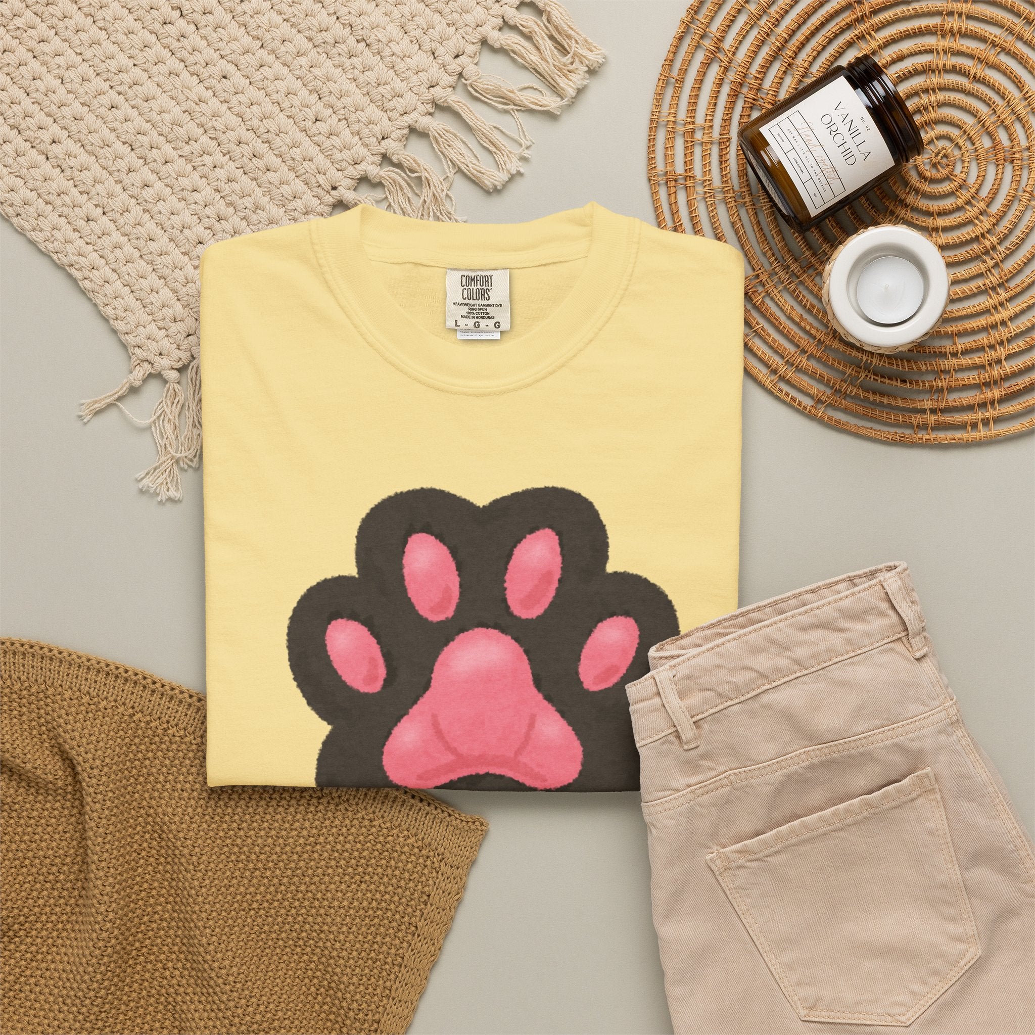 Toe Beans Paw T-Shirt — Cute Paw Print Tee with "TOE BEANS" Text
